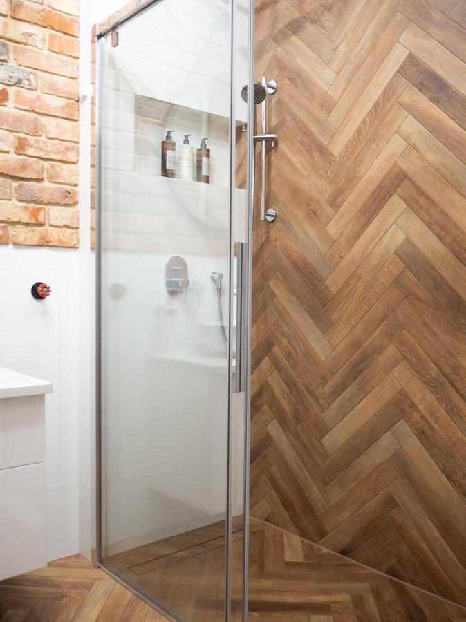 Brick House - Apartament Zoska Wroclaw Luaran gambar